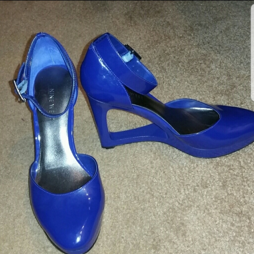 Nine West Purple cut out wedges